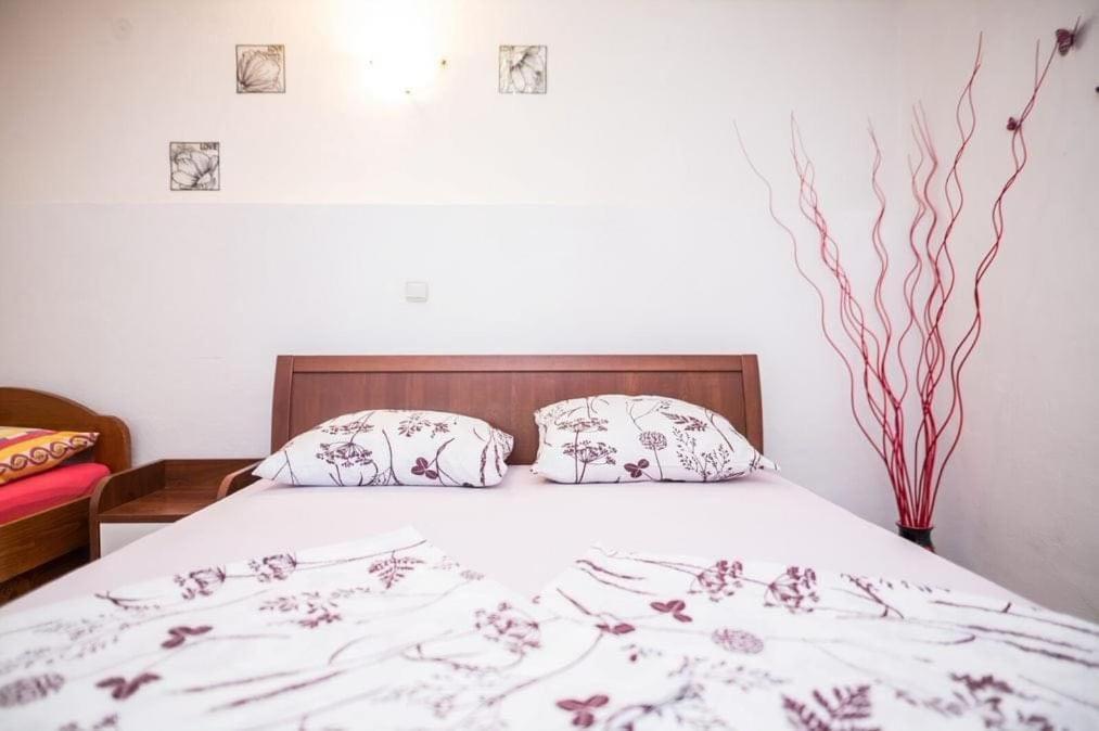 Apartmani Gradac Градац Екстериор снимка
