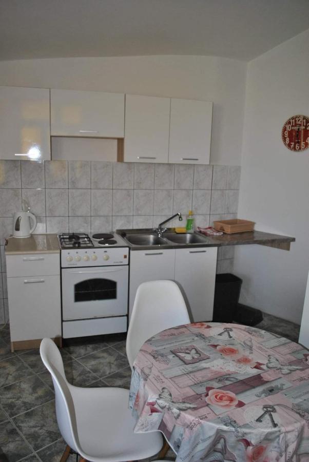 Apartmani Gradac Градац Екстериор снимка